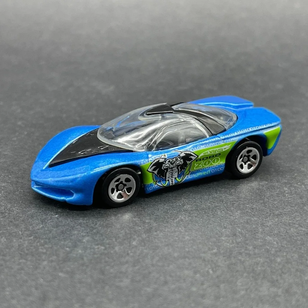 Hot Wheels Pontiac Banshee Sports Car Blue Robo Zoo‎ Elephant Diecast 1/64 Scale
